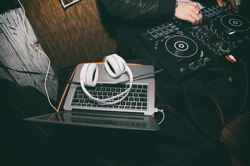 Interactive DJ